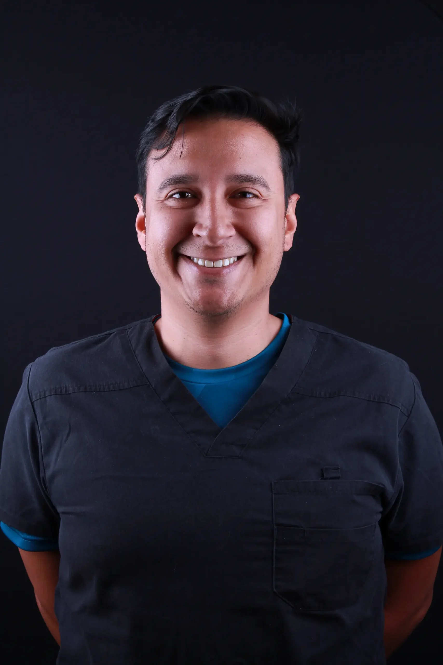 Dr. Arturo Peña - Centro Odontológico BFESTETICADENTAL 