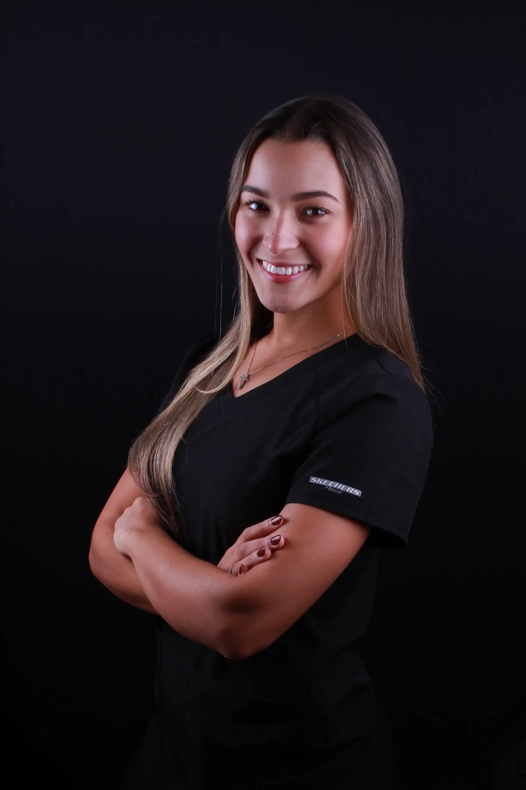 Dra. Claudia Pirela - Centro Odontológico BFESTETICADENTAL 