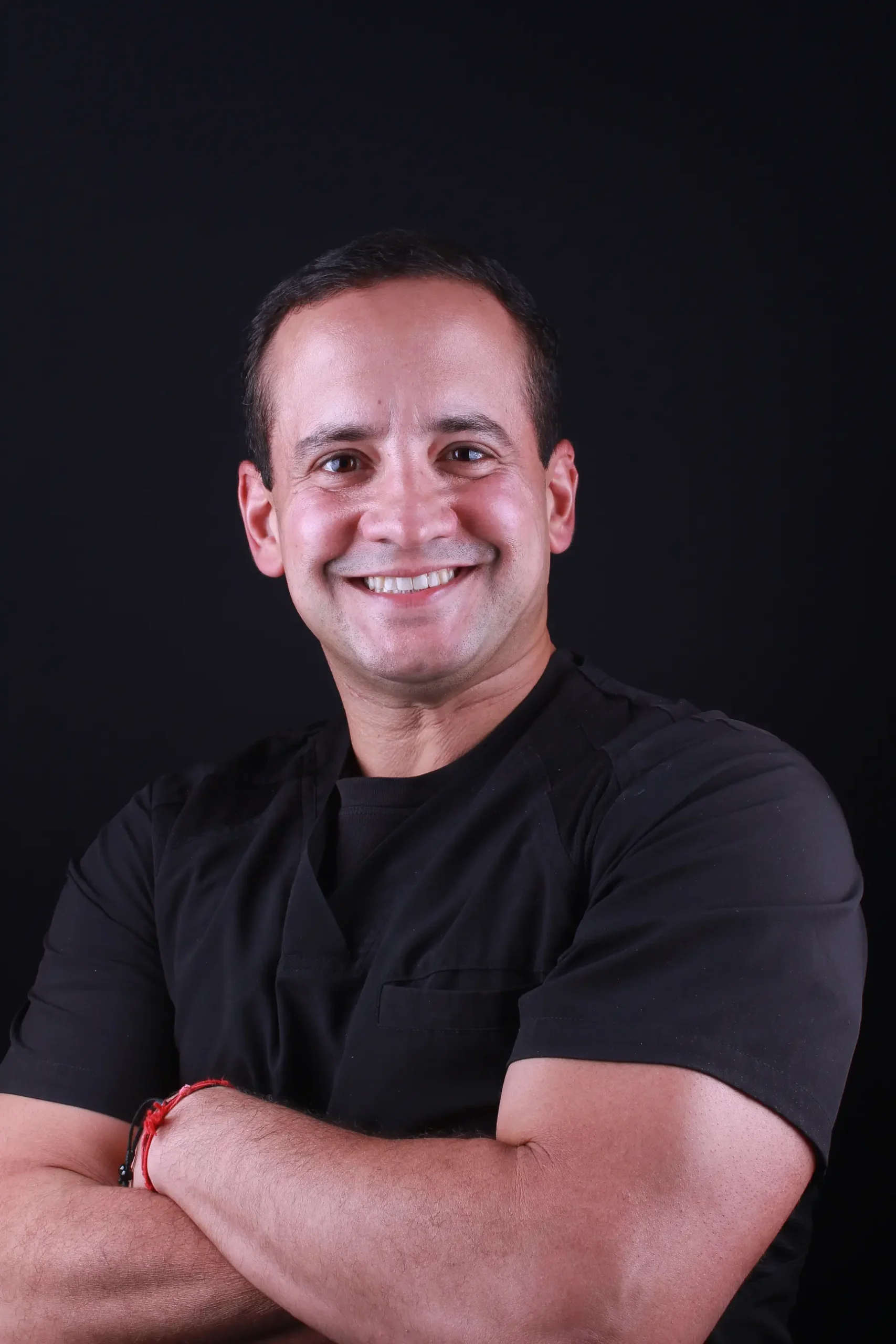 Dr. Reinaldo Mujica - Centro Odontológico BFESTETICADENTAL 